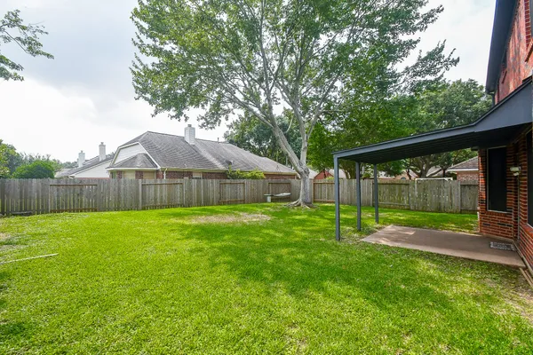 $2,700 | 215 Windrift Court, Sugar Land, TX 77479