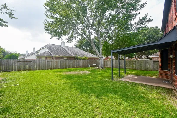 $2,700 | 215 Windrift Court, Sugar Land, TX 77479