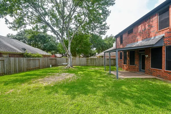 $2,700 | 215 Windrift Court, Sugar Land, TX 77479