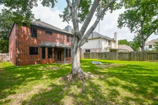 $2,700 | 215 Windrift Court, Sugar Land, TX 77479