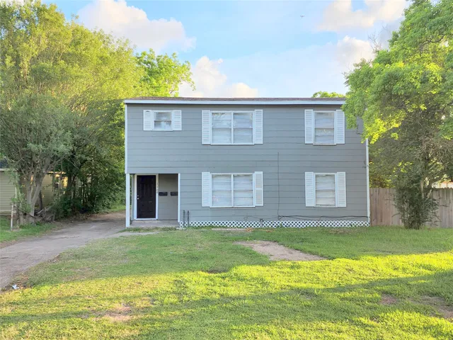 $895 | 1106 2nd Avenue North, Texas City, TX 77590