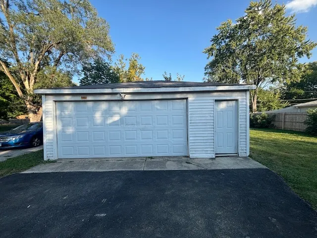 $150,000 | 21945 Millard Avenue, Richton Park, IL 60471