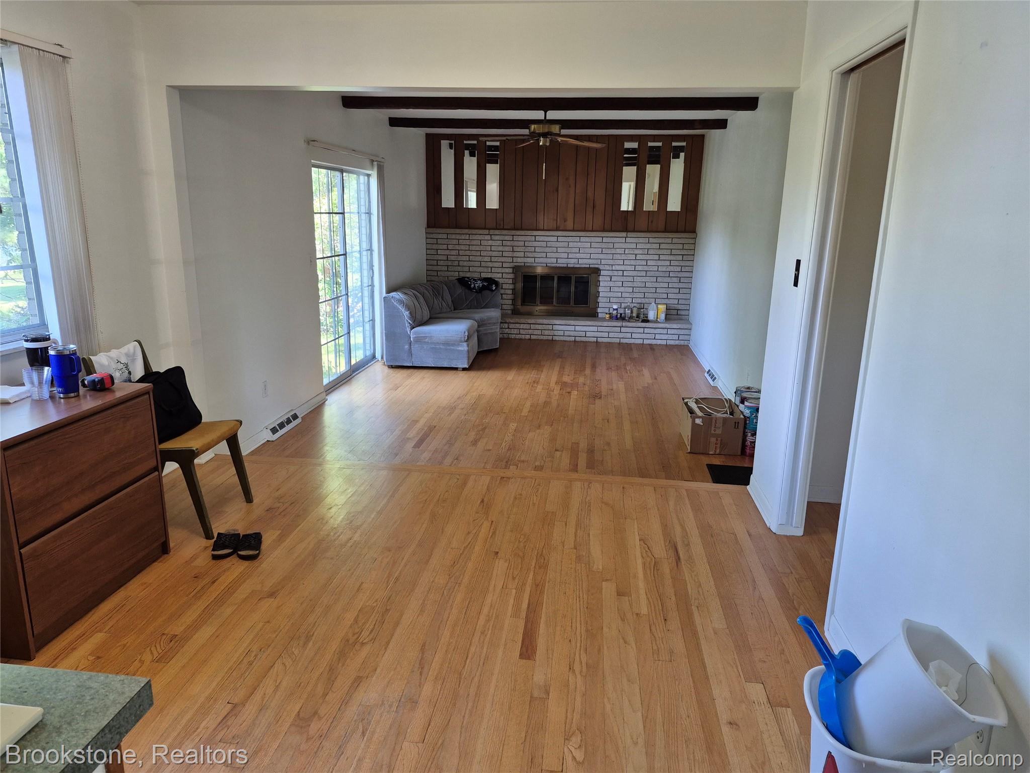 4295 Sashabaw Road Waterford, MI 48329 - Photo 17 of 37 20260601_133553.jpg