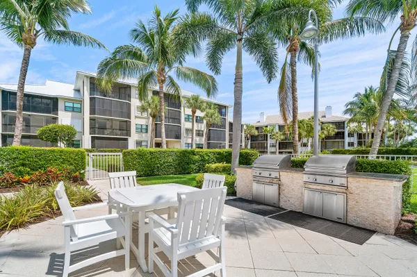 $200,000 | 0 Bay Colony Drive South, Juno Beach, FL 33408