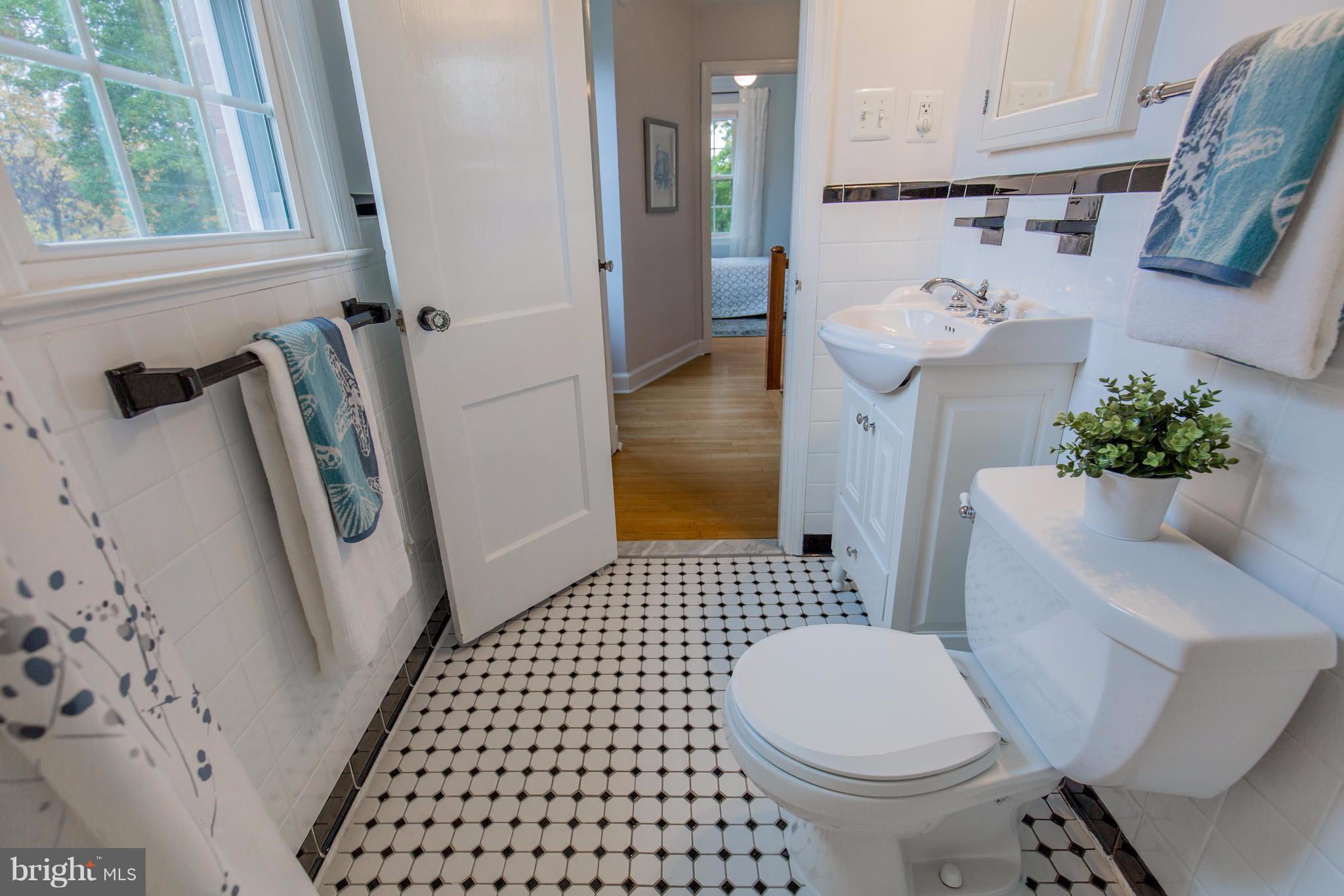 9134 Eton Road Silver Spring, MD 20901 - Photo 29 of 30 Bath