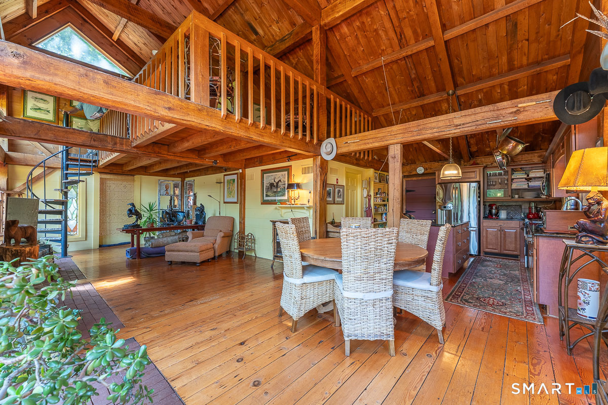 71 Mystic Road North Stonington, CT 06359 - Photo 9 of 32