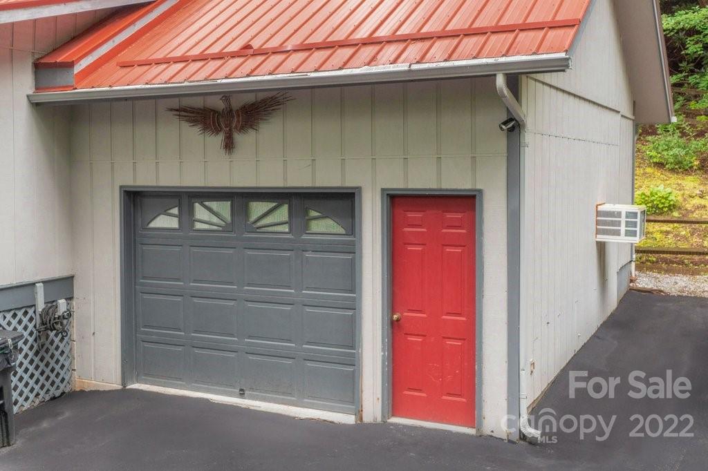 57 Spring Road Spruce Pine, NC 28777 - Photo 28 of 46 Gallery Image 28