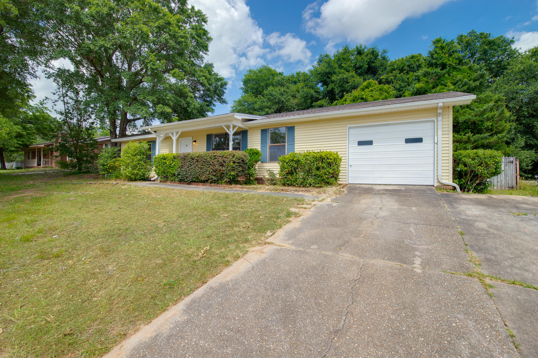 5323 Monterrey Road Crestview, FL 32539 - Photo 1 of 18 5323 Monterrey Road