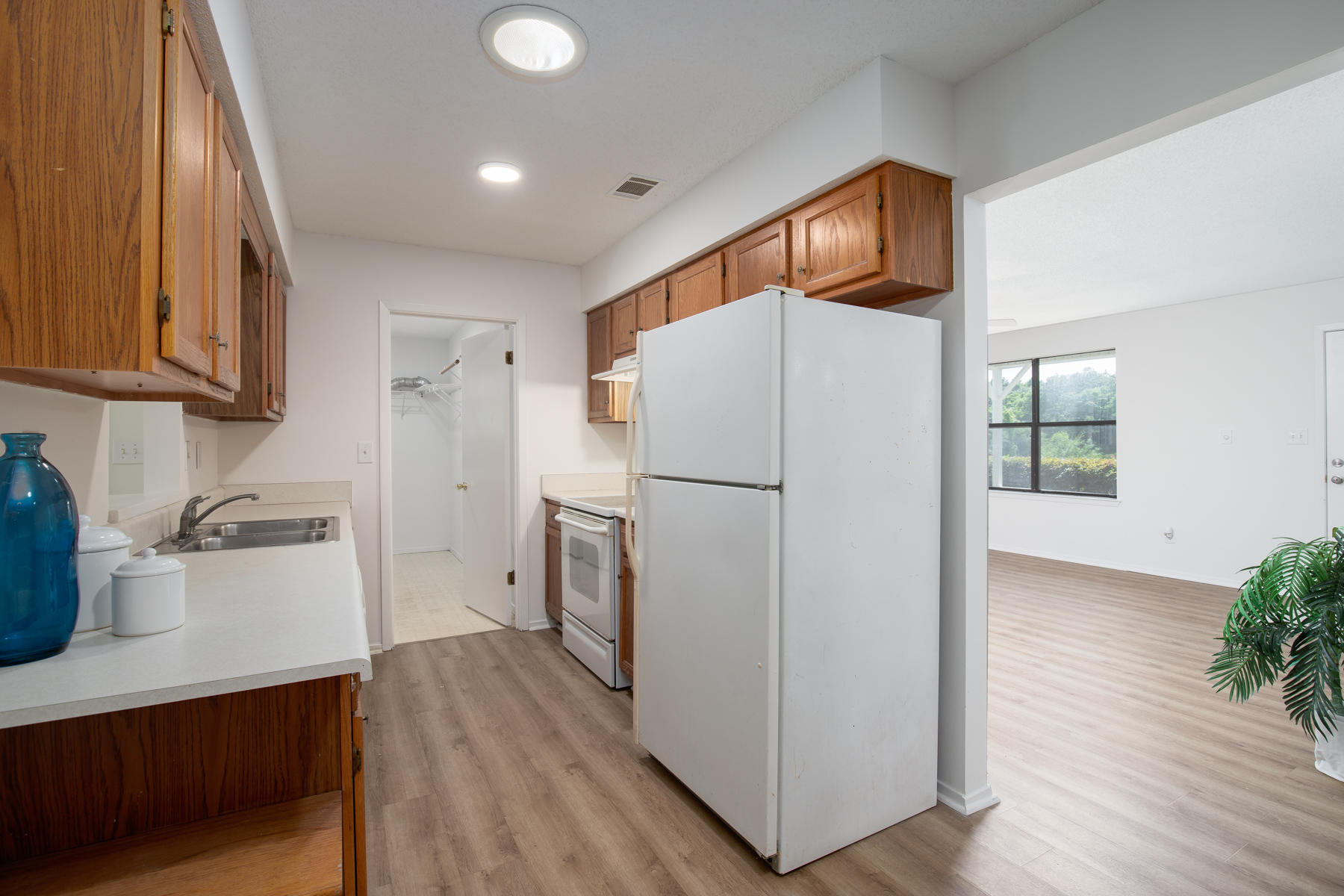 5323 Monterrey Road Crestview, FL 32539 - Photo 5 of 18 5323 Monterrey Road