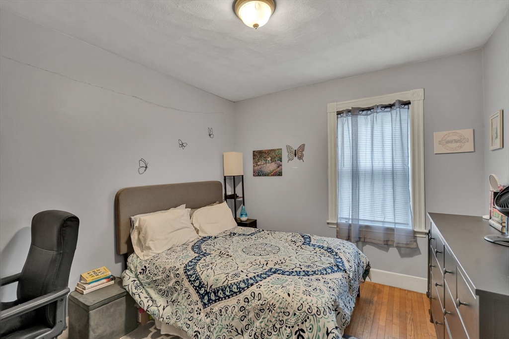 10 Hancock Street Somerville, MA 02144 - Photo 11 of 35