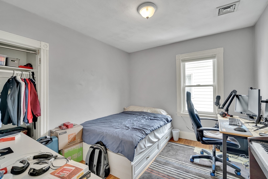 10 Hancock Street Somerville, MA 02144 - Photo 16 of 35