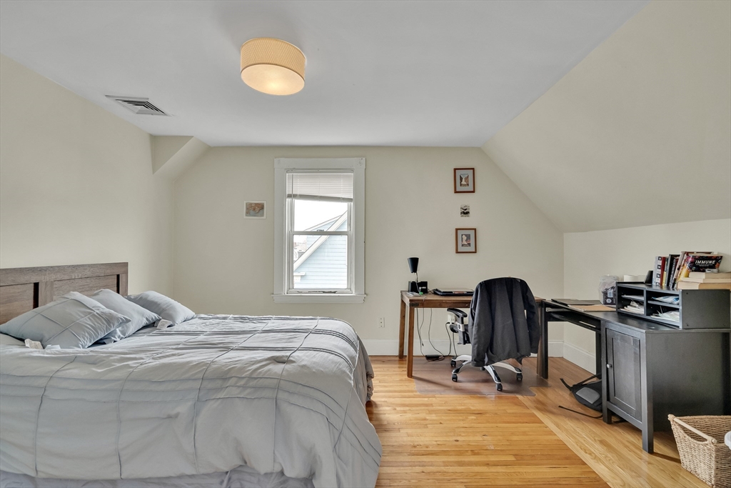 10 Hancock Street Somerville, MA 02144 - Photo 18 of 35