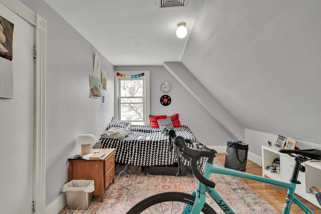 10 Hancock Street Somerville, MA 02144 - Photo 19 of 35