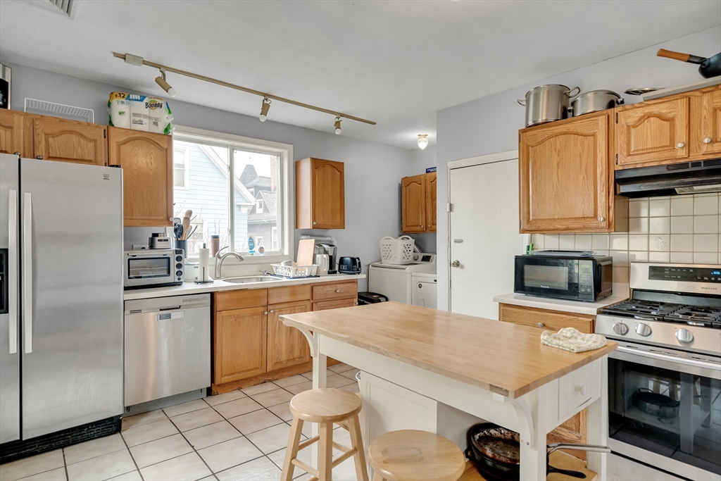 10 Hancock Street Somerville, MA 02144 - Photo 21 of 35