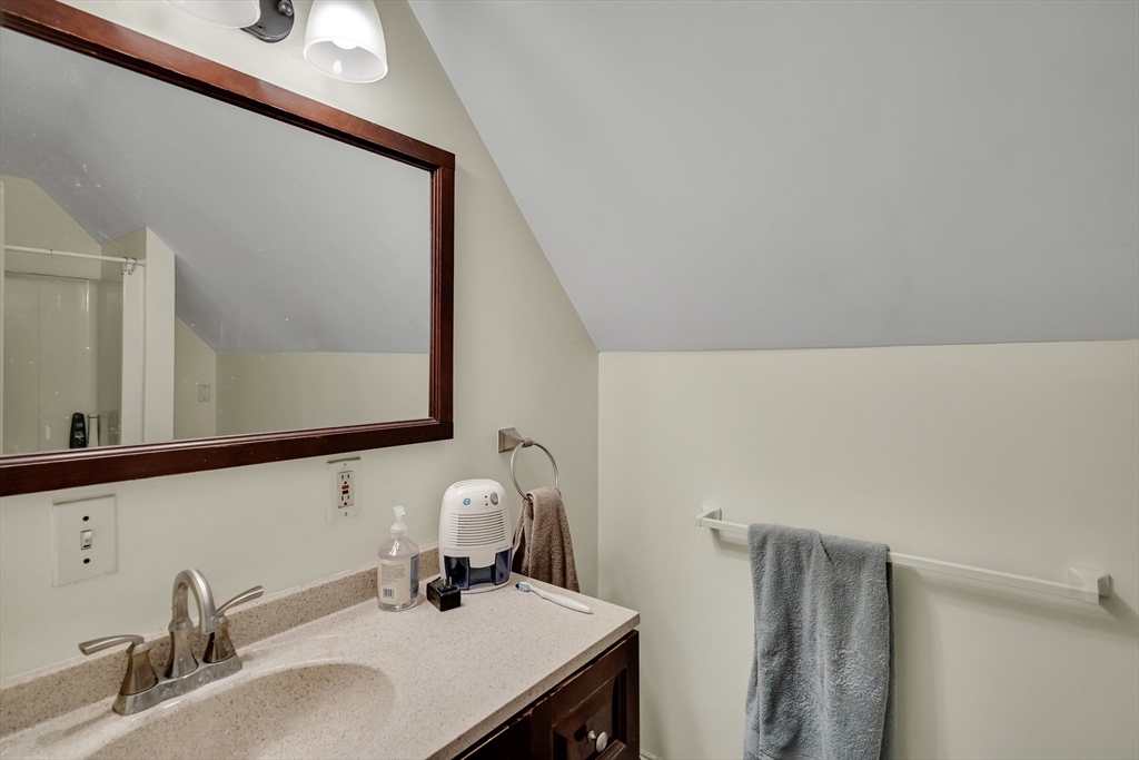 10 Hancock Street Somerville, MA 02144 - Photo 29 of 35