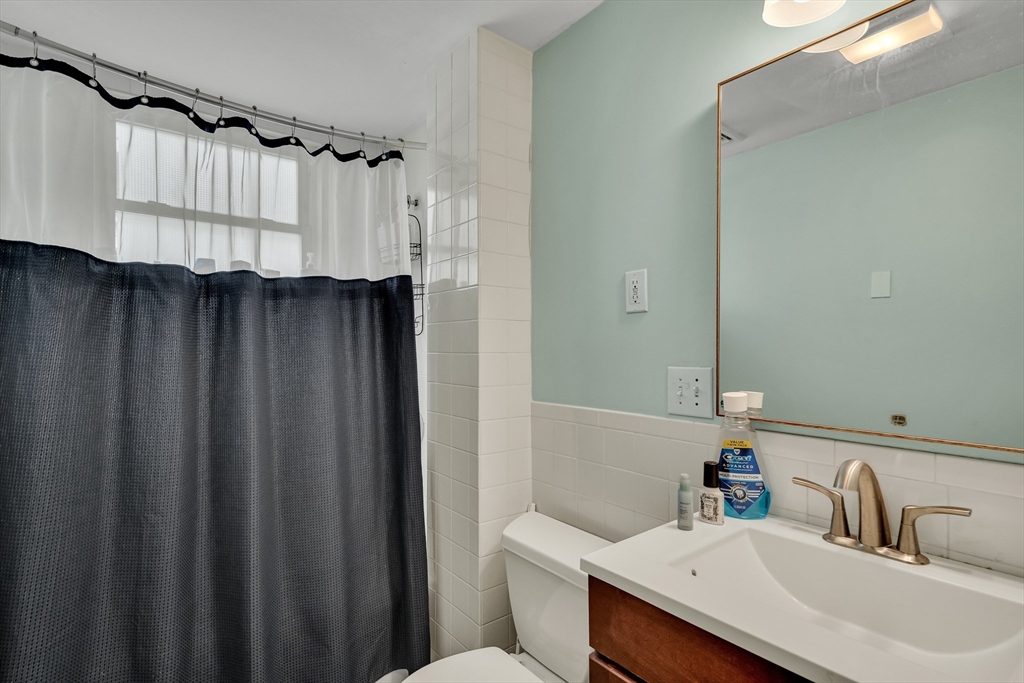 10 Hancock Street Somerville, MA 02144 - Photo 30 of 35