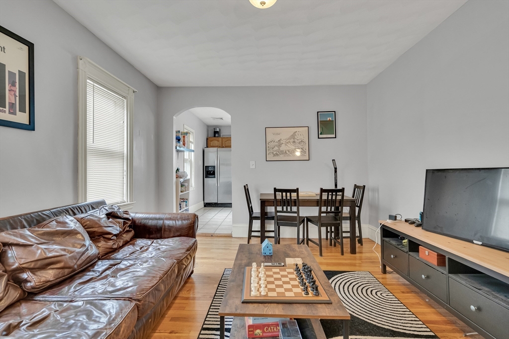 10 Hancock Street Somerville, MA 02144 - Photo 7 of 35