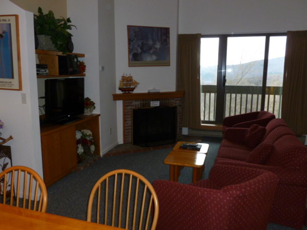 255 Old Mill Road, Unit F18 Killington, VT 05751 - Photo 2 of 14 Gallery Image 2