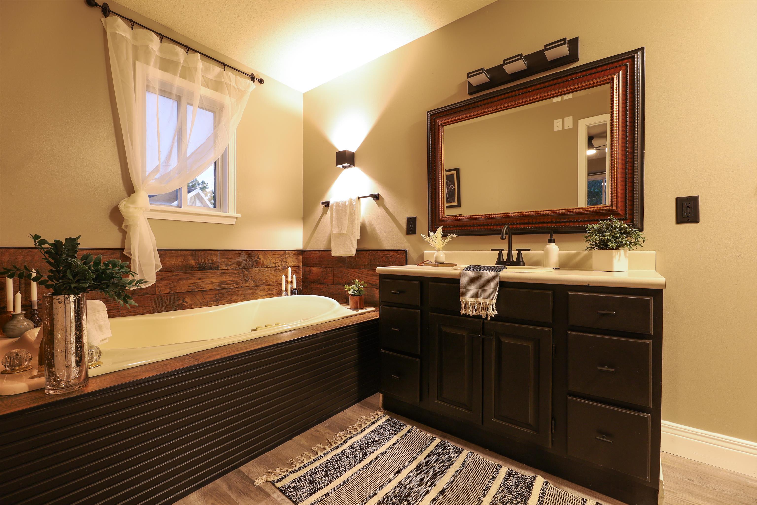 806 Cedar Ridge Court Fort Wayne, IN 46825 - Photo 18 of 36 Gallery Image 18