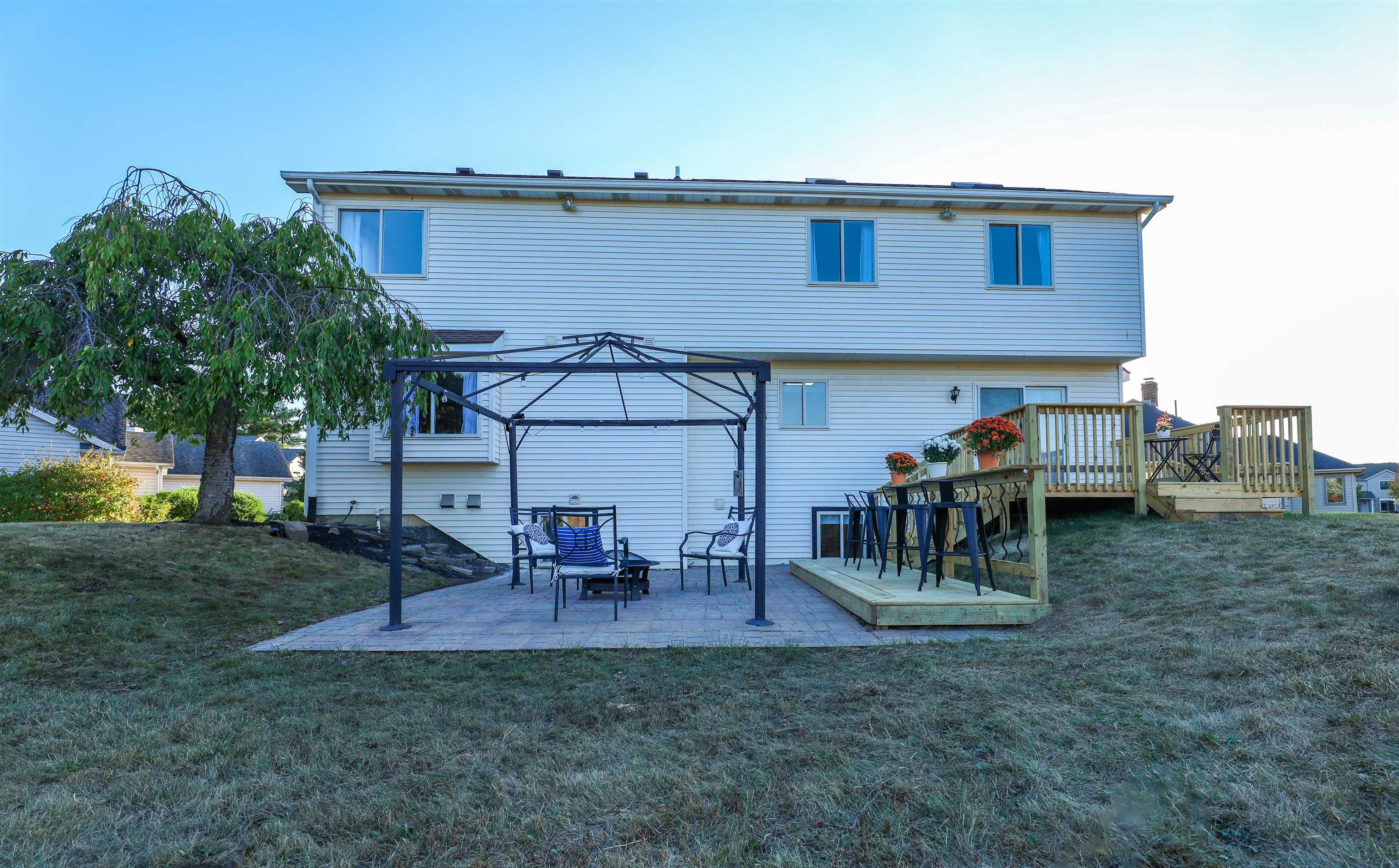 806 Cedar Ridge Court Fort Wayne, IN 46825 - Photo 4 of 36 Gallery Image 4
