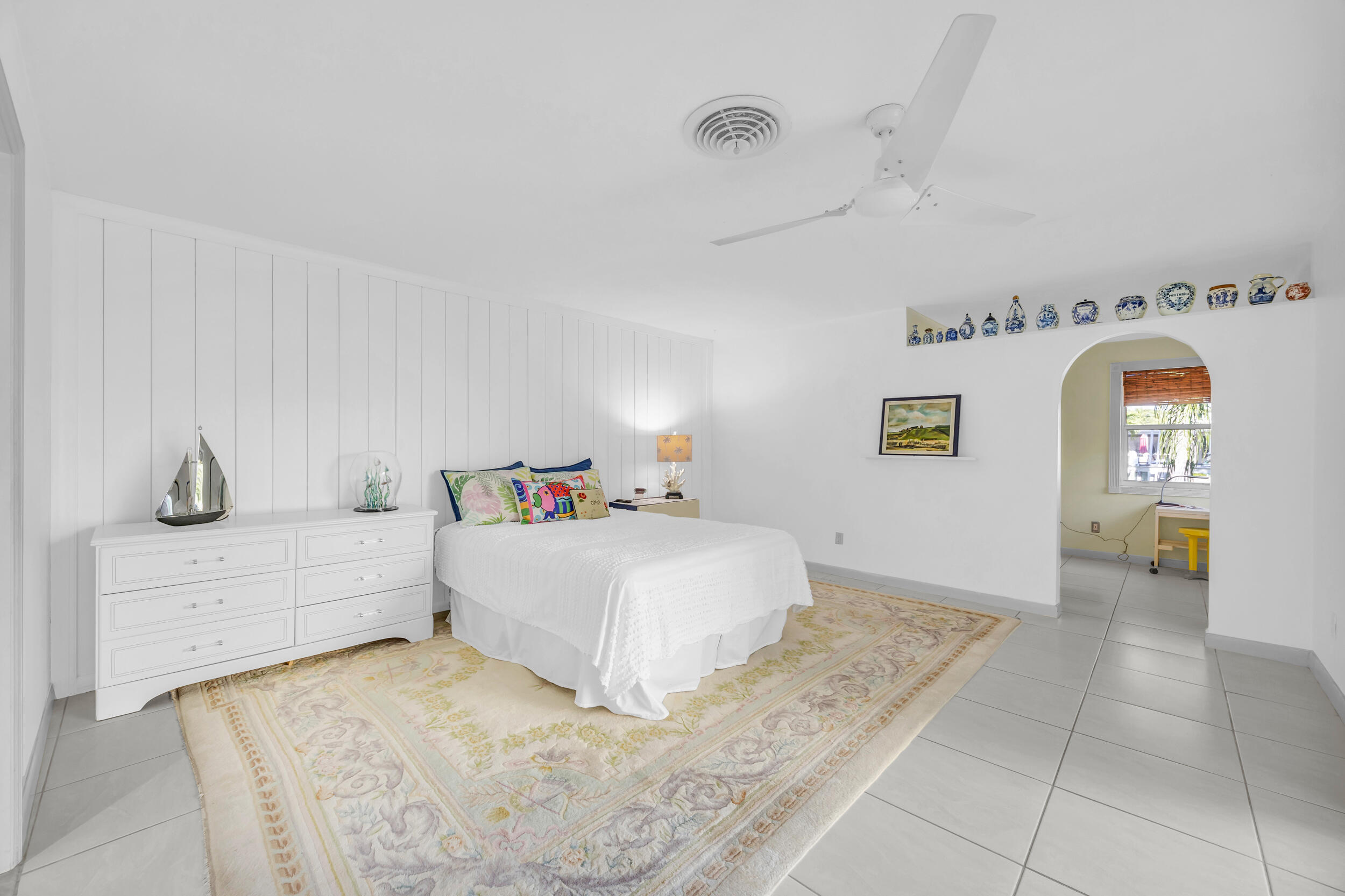 910 Dolphin Drive Jupiter, FL 33458 - Photo 12 of 29 Spacious primary bedroom