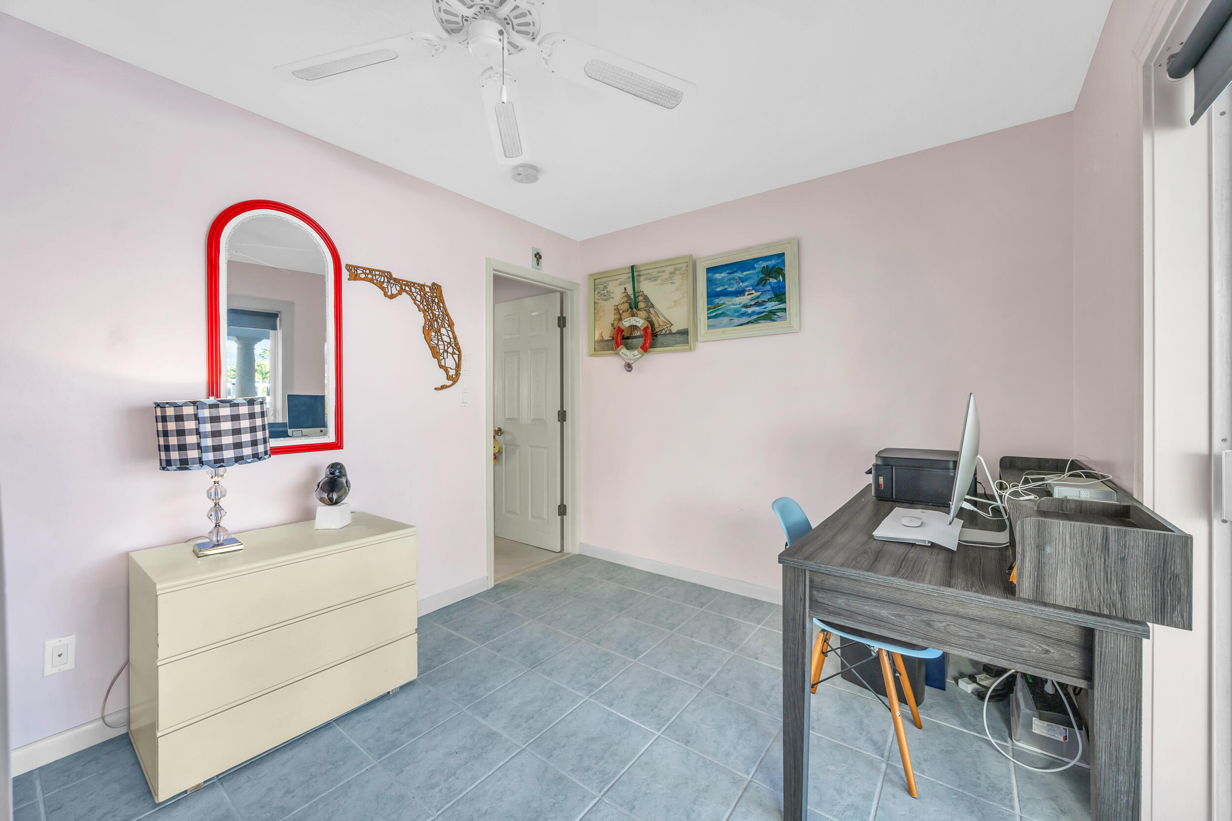 910 Dolphin Drive Jupiter, FL 33458 - Photo 24 of 29 3rd Bedroom