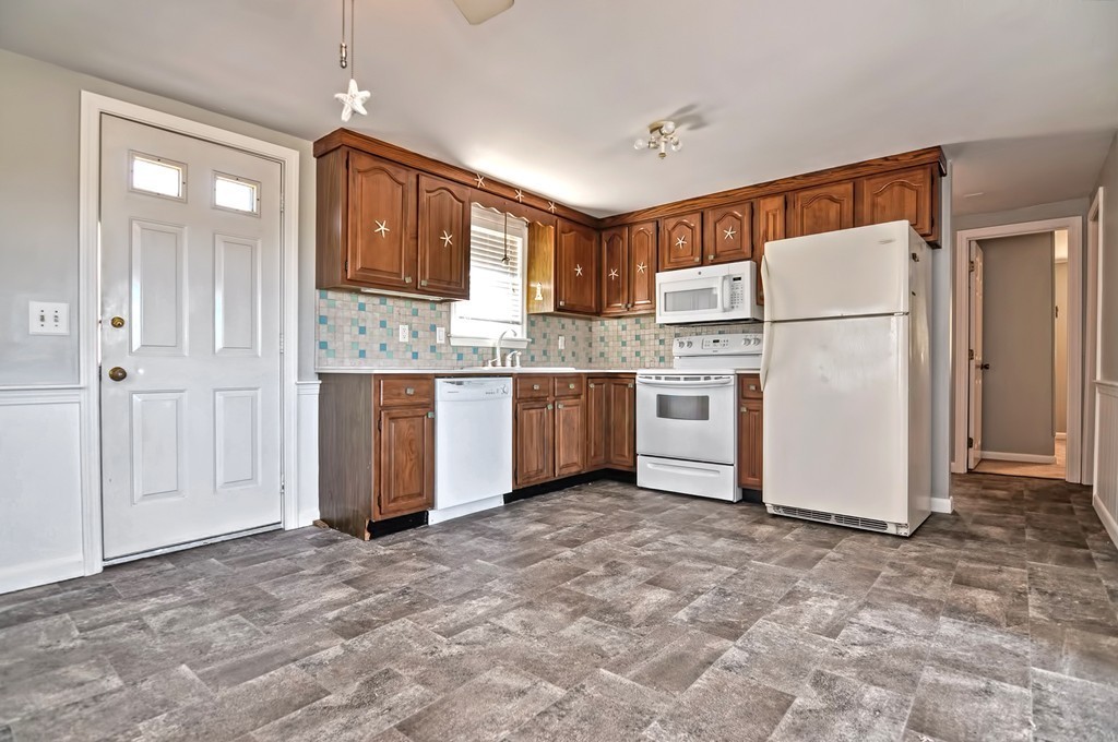 355 B Phillips Road, Unit B Sandwich, MA 02563 - Photo 16 of 26