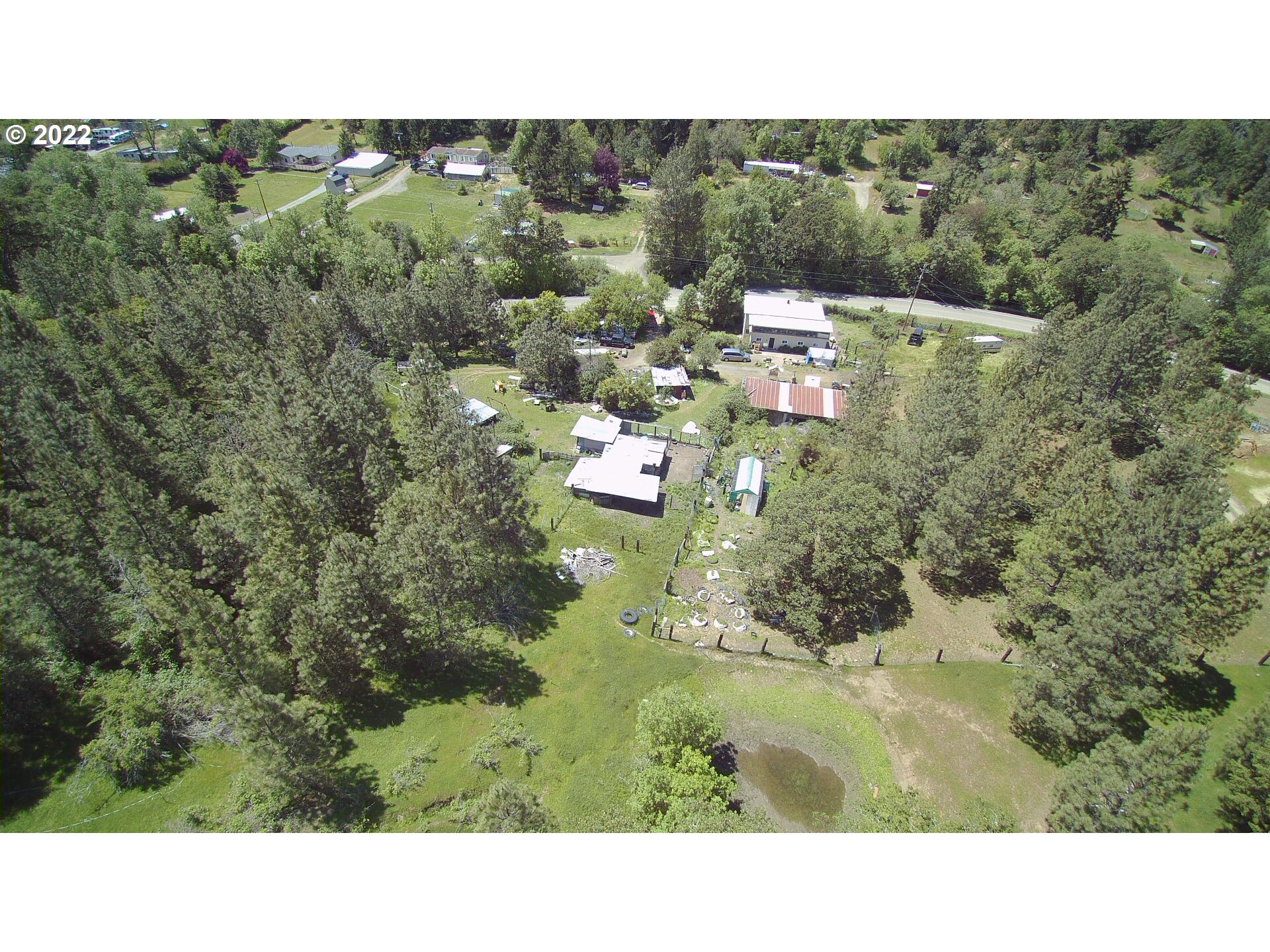 3005 Shoestring Road Riddle, OR 97469 - Photo 28 of 32