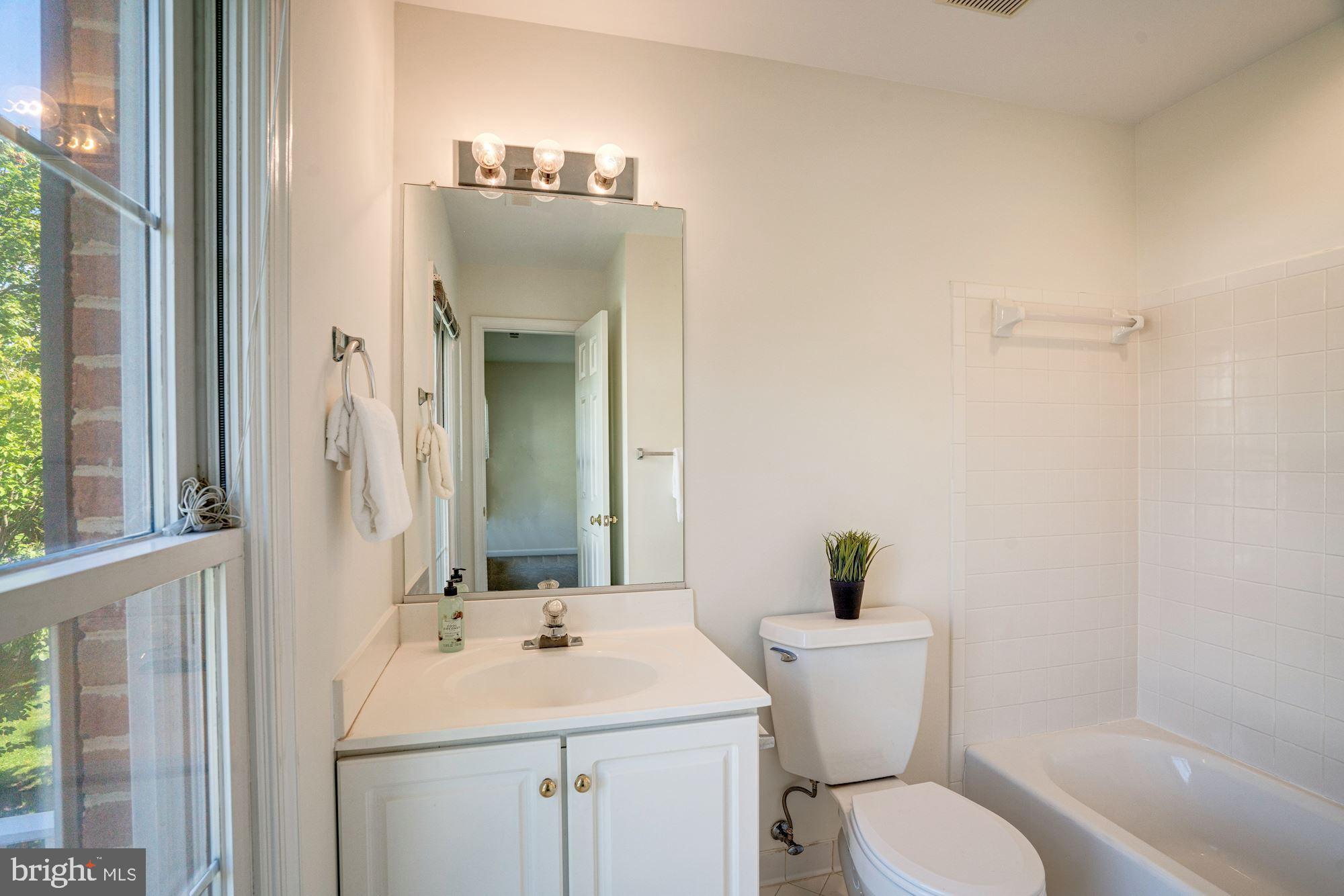 9508 Edgeley Road Bethesda, MD 20814 - Photo 21 of 35 Gallery Image 21