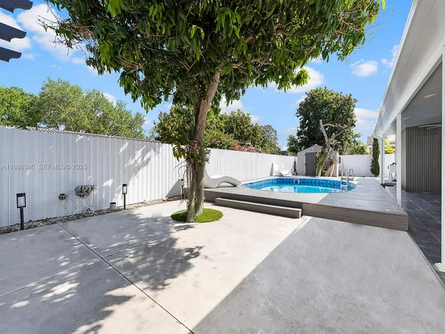 $6,300 | 6951 Miami Lakeway South, Unit 6951, Miami Lakes, FL 33014