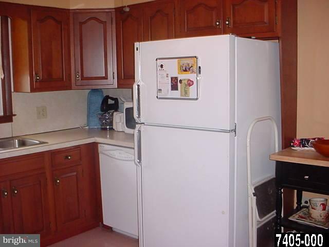 2350 Loucks Road York, PA 17408 - Photo 5 of 23 Gallery Image 5