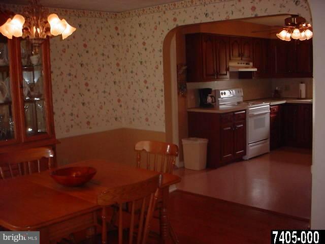 2350 Loucks Road York, PA 17408 - Photo 9 of 23 Gallery Image 9