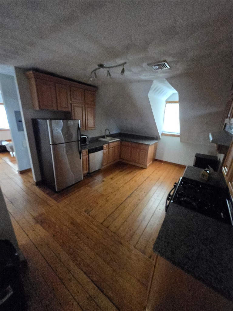 107 Ring Street Providence, RI 02909 - Photo 3 of 6