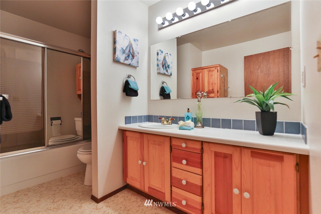 129 221st Street Southwest Bothell, WA 98021 - Photo 14 of 25
