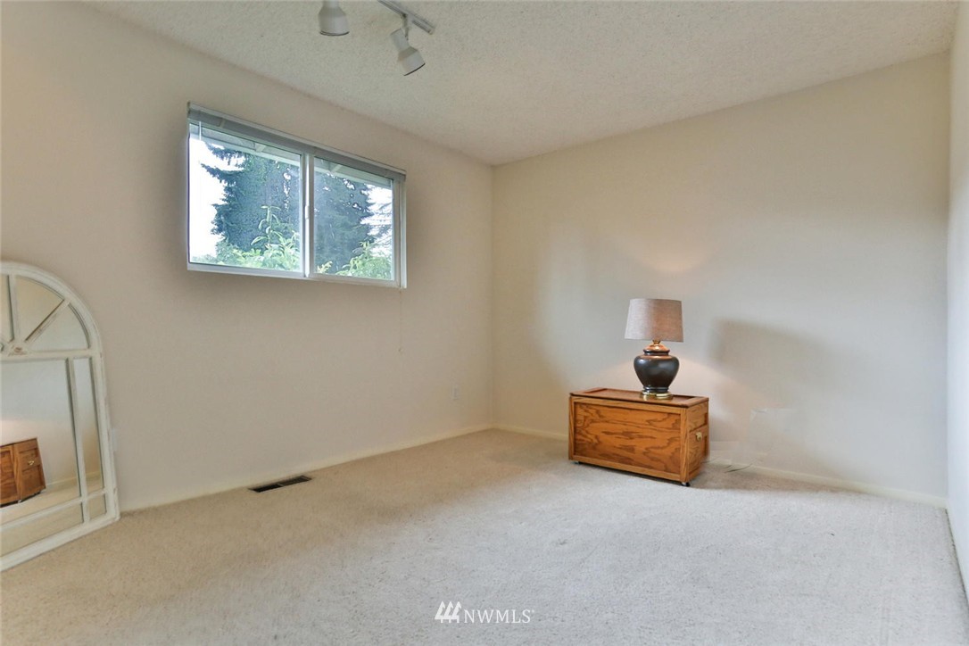 129 221st Street Southwest Bothell, WA 98021 - Photo 16 of 25