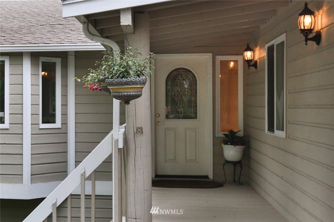 129 221st Street Southwest Bothell, WA 98021 - Photo 3 of 25