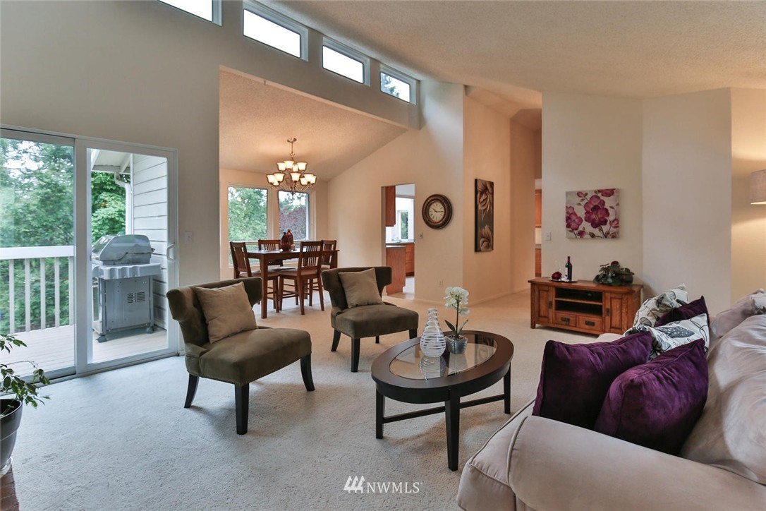 129 221st Street Southwest Bothell, WA 98021 - Photo 5 of 25