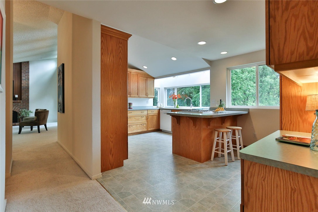 129 221st Street Southwest Bothell, WA 98021 - Photo 9 of 25