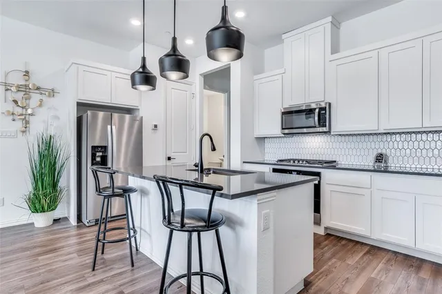 $385,000 | 5913 Baritone Court, Sachse, TX 75048