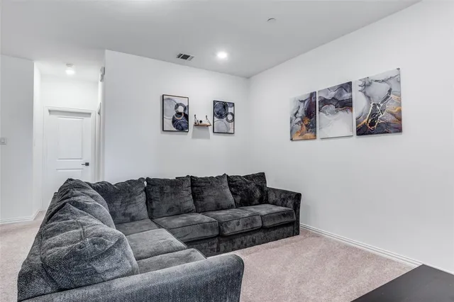 $385,000 | 5913 Baritone Court, Sachse, TX 75048