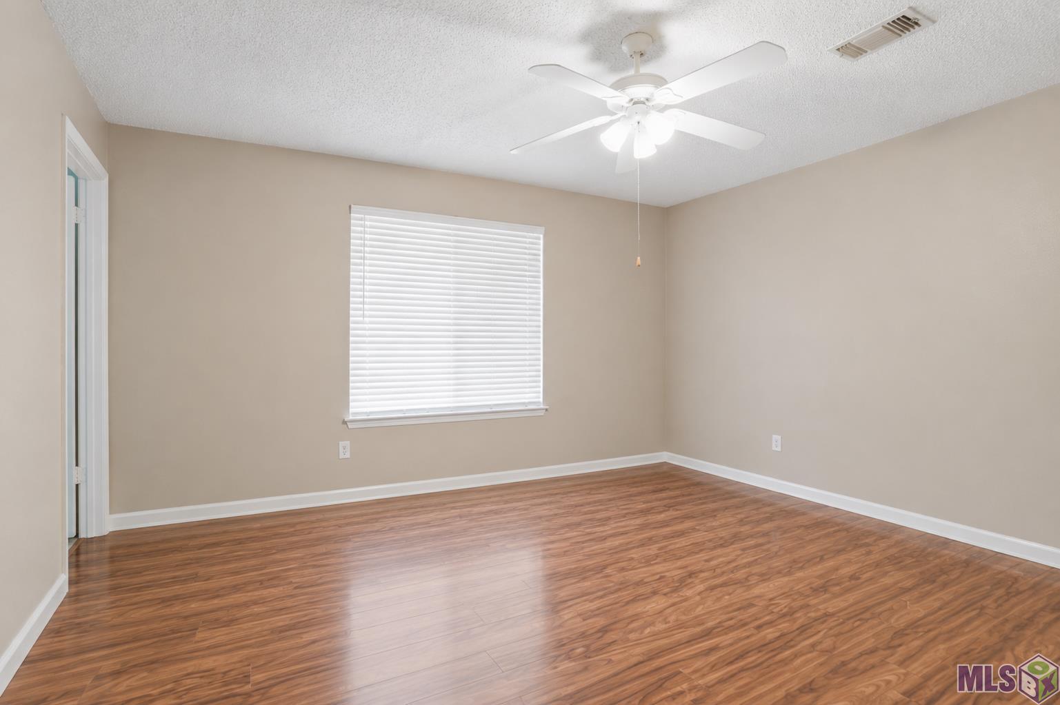 12222 Tickfaw Drive Baton Rouge, LA 70818 - Photo 2 of 5