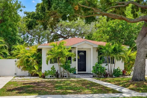 $299,000 | 824 59th Avenue Northeast, St. Petersburg, FL 33703