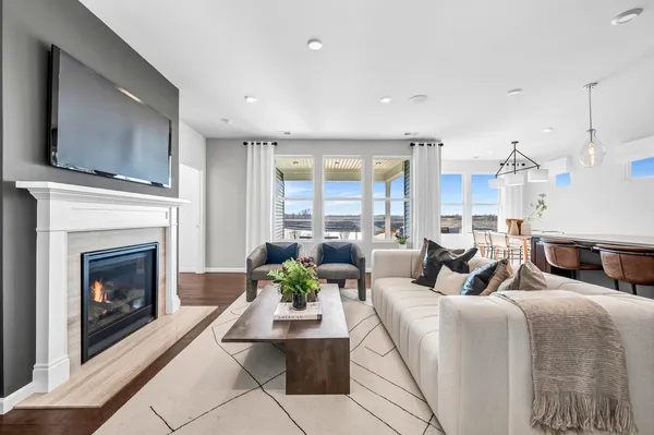 $571,549 | 3252 Oak Creek Lane, Aurora, IL 60503