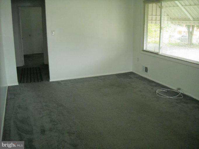 5301 Riga Street Clinton, MD 20735 - Photo 5 of 16 living rm 1