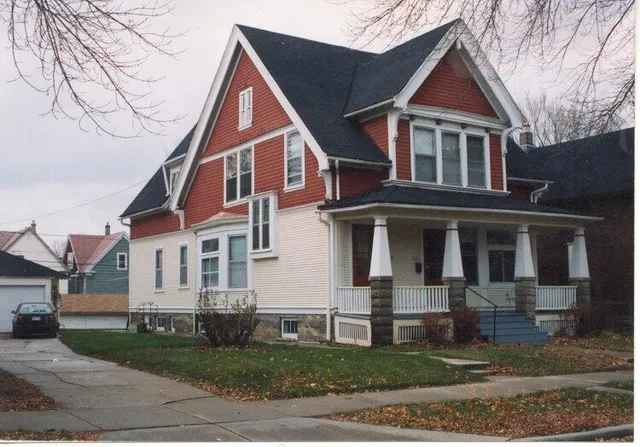 $1,150 | 3357 North Bartlett Avenue, Milwaukee, WI 53211