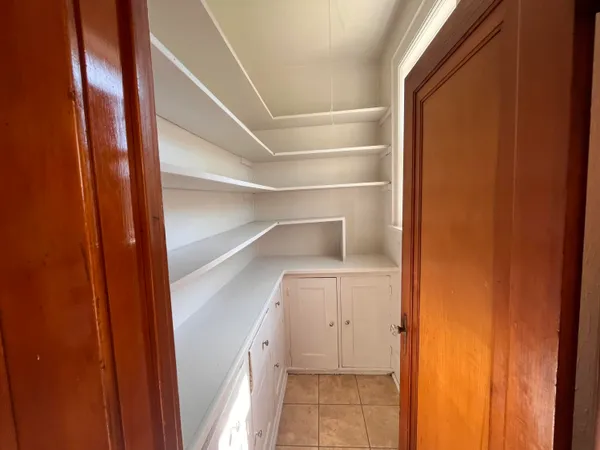 $1,150 | 3357 North Bartlett Avenue, Milwaukee, WI 53211