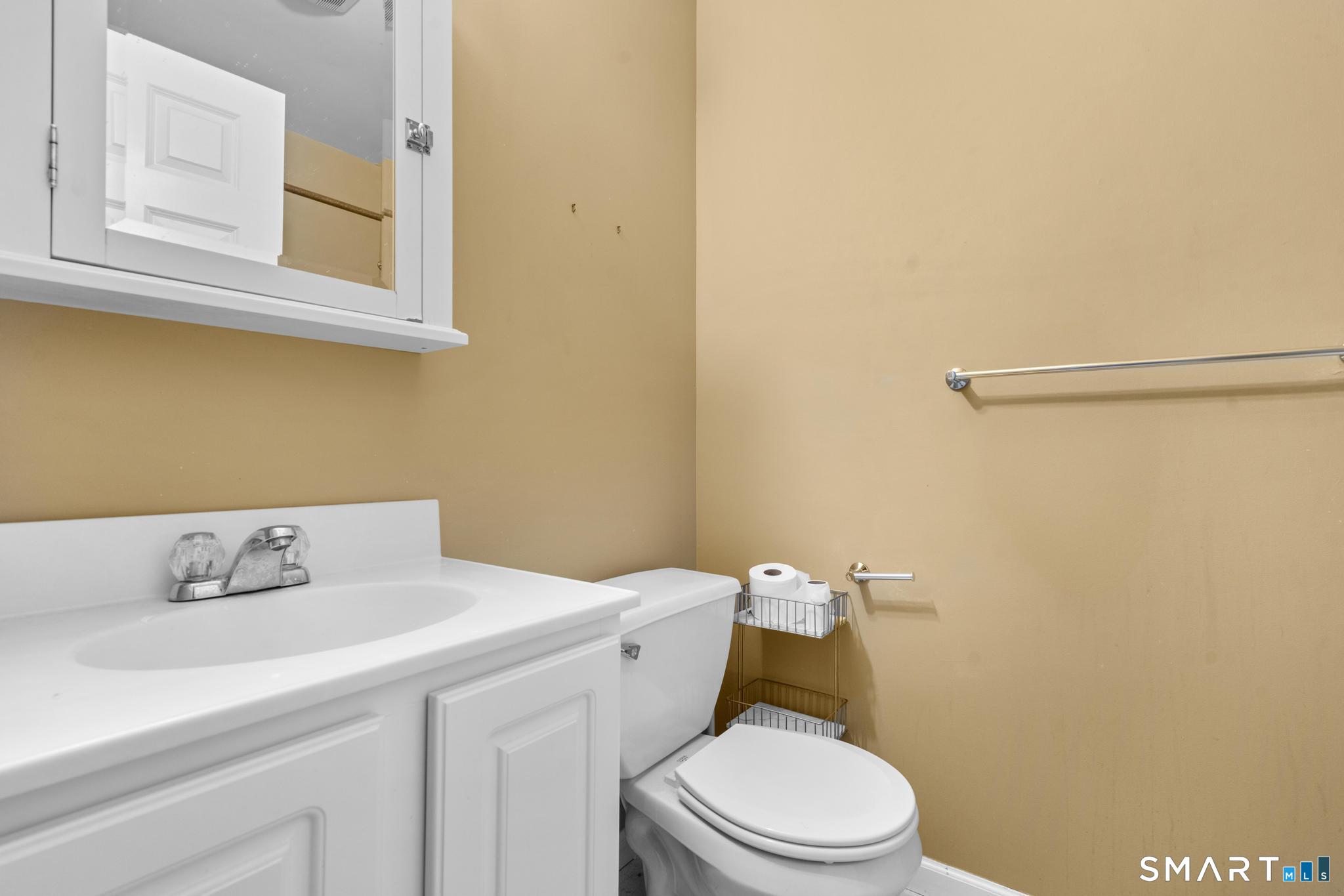 22 Neagle Street Naugatuck, CT 06770 - Photo 14 of 36