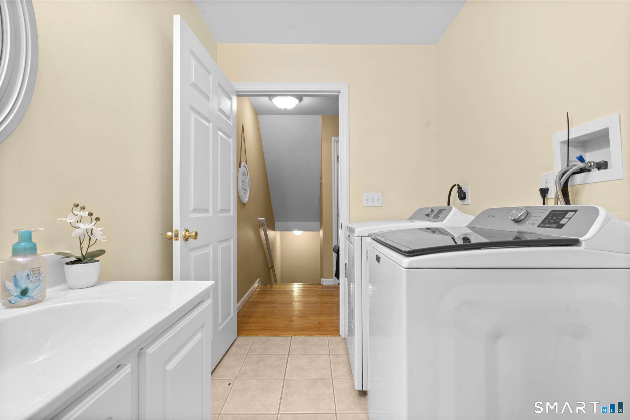 22 Neagle Street Naugatuck, CT 06770 - Photo 25 of 36