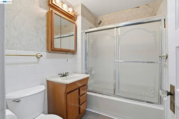 $370,000 | 315 M Street, Patterson, CA 95363