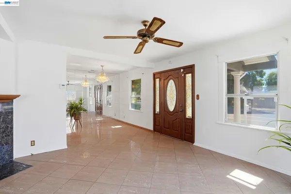 $370,000 | 315 M Street, Patterson, CA 95363